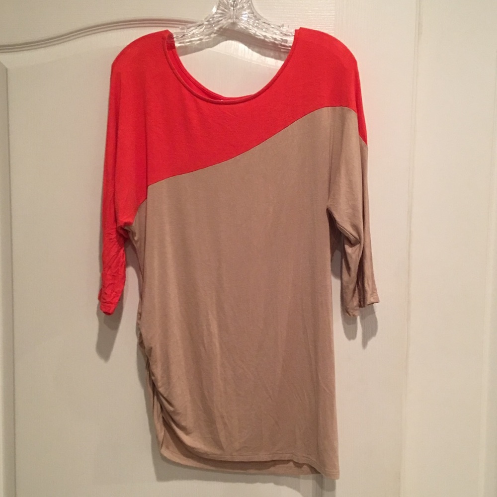 Motherhood Maternity 3/4 sleeve Color Block Top